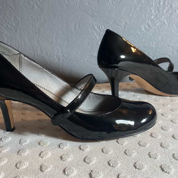 Women’s Black BP Patent Leather Mary Jane Heels With Button Detail - Picture 12 of 16